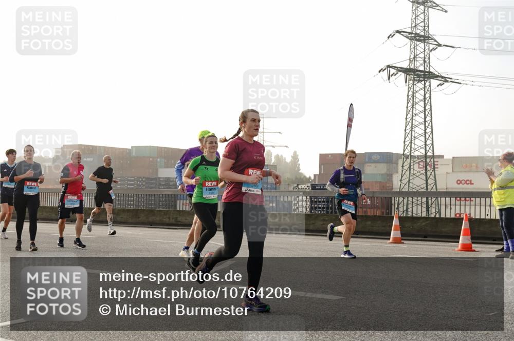 03.10.2026 - Köhlbrandbrückenlauf Michael Burmester http://msf.ph/oto/10764209 03.10.2026 09:16:41 Position 3 42, 195 meine-sportfotos.de
