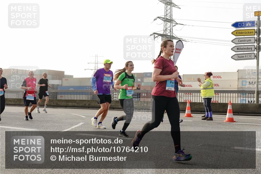 03.10.2026 - Köhlbrandbrückenlauf Michael Burmester http://msf.ph/oto/10764210 03.10.2026 09:16:42 Position 3 5, 266 meine-sportfotos.de