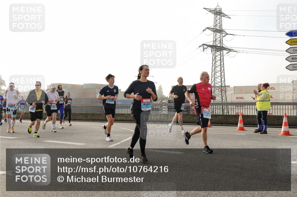 03.10.2026 - Köhlbrandbrückenlauf Michael Burmester http://msf.ph/oto/10764216 03.10.2026 09:16:44 Position 3 1 meine-sportfotos.de