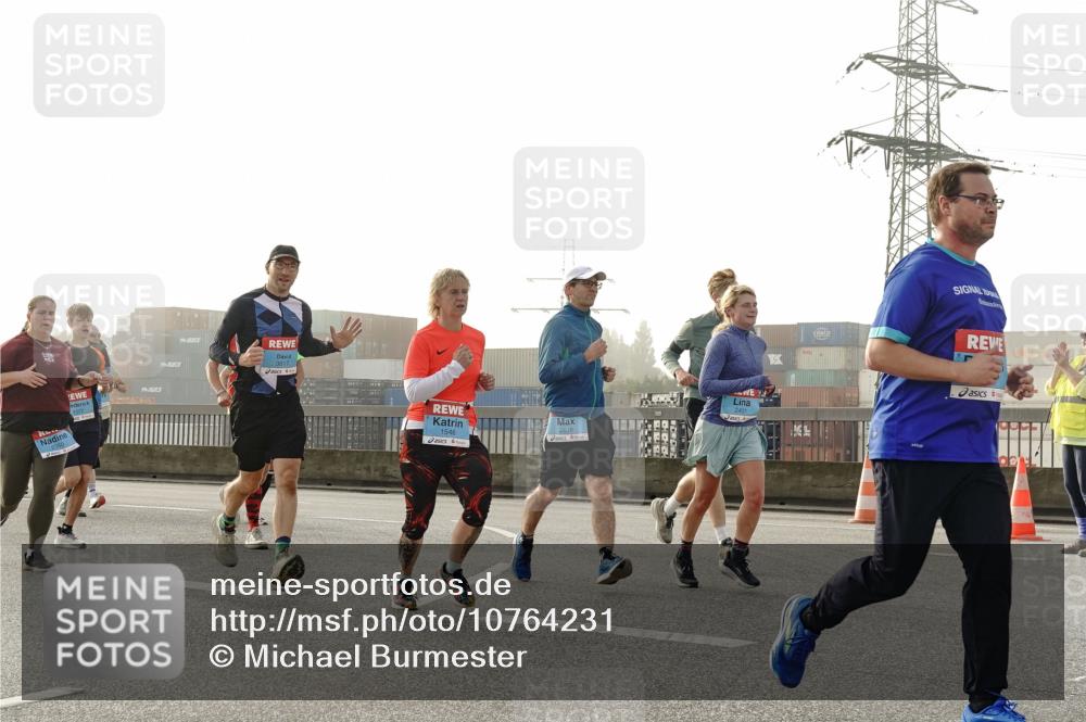 03.10.2026 - Köhlbrandbrückenlauf Michael Burmester http://msf.ph/oto/10764231 03.10.2026 09:16:49 Position 3 2350, 3817, 2616, 1546 meine-sportfotos.de