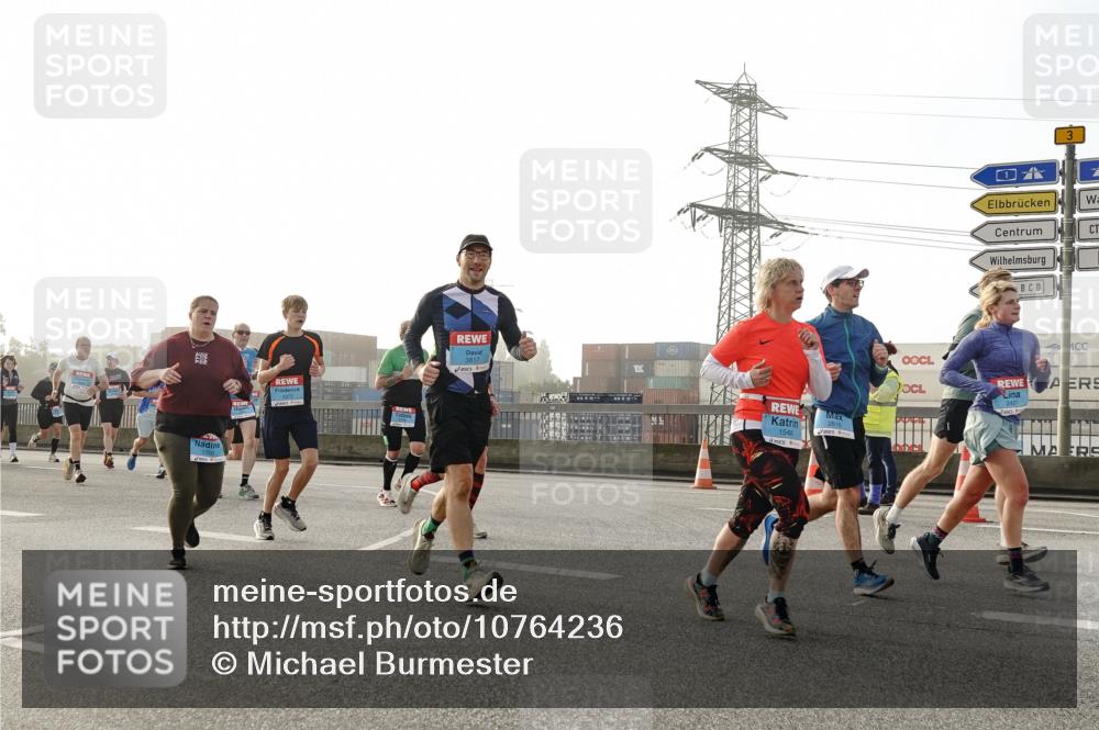 03.10.2026 - Köhlbrandbrückenlauf Michael Burmester http://msf.ph/oto/10764236 03.10.2026 09:16:50 Position 3 283, 3817, 2616, 1546, 3 meine-sportfotos.de