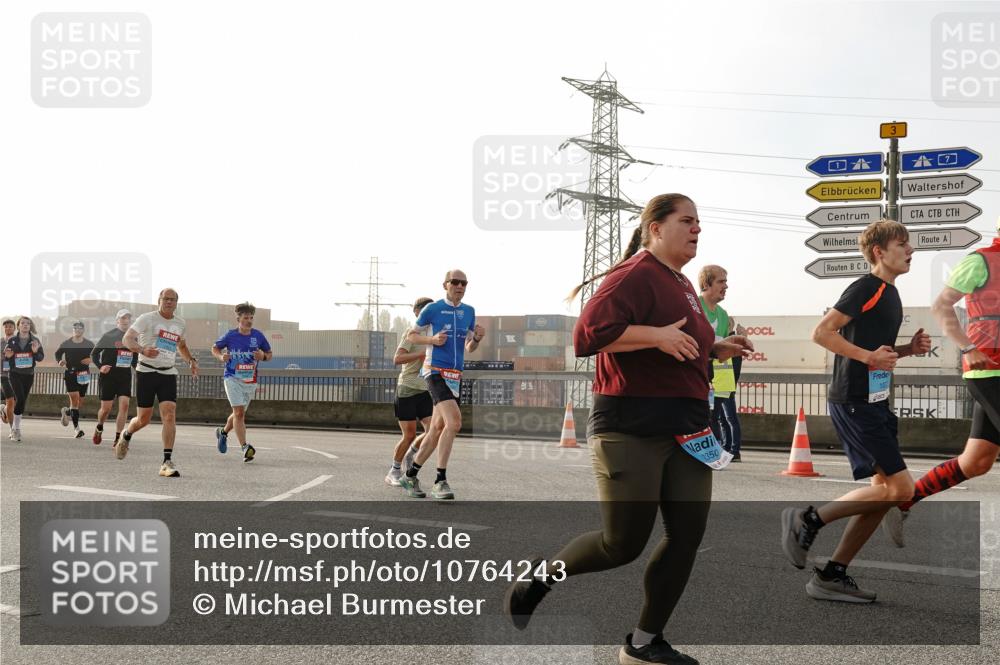 03.10.2026 - Köhlbrandbrückenlauf Michael Burmester http://msf.ph/oto/10764243 03.10.2026 09:16:52 Position 3 350, 3, 10 meine-sportfotos.de