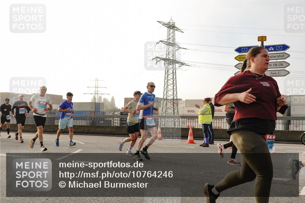 03.10.2026 - Köhlbrandbrückenlauf Michael Burmester http://msf.ph/oto/10764246 03.10.2026 09:16:52 Position 3 1, 50 meine-sportfotos.de