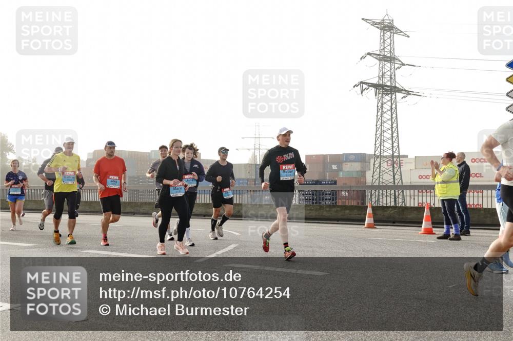 03.10.2026 - Köhlbrandbrückenlauf Michael Burmester http://msf.ph/oto/10764254 03.10.2026 09:16:54 Position 3 2419 meine-sportfotos.de