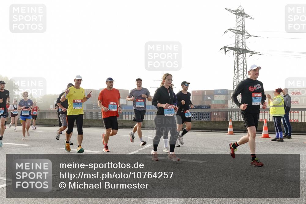 03.10.2026 - Köhlbrandbrückenlauf Michael Burmester http://msf.ph/oto/10764257 03.10.2026 09:16:55 Position 3 3130 meine-sportfotos.de