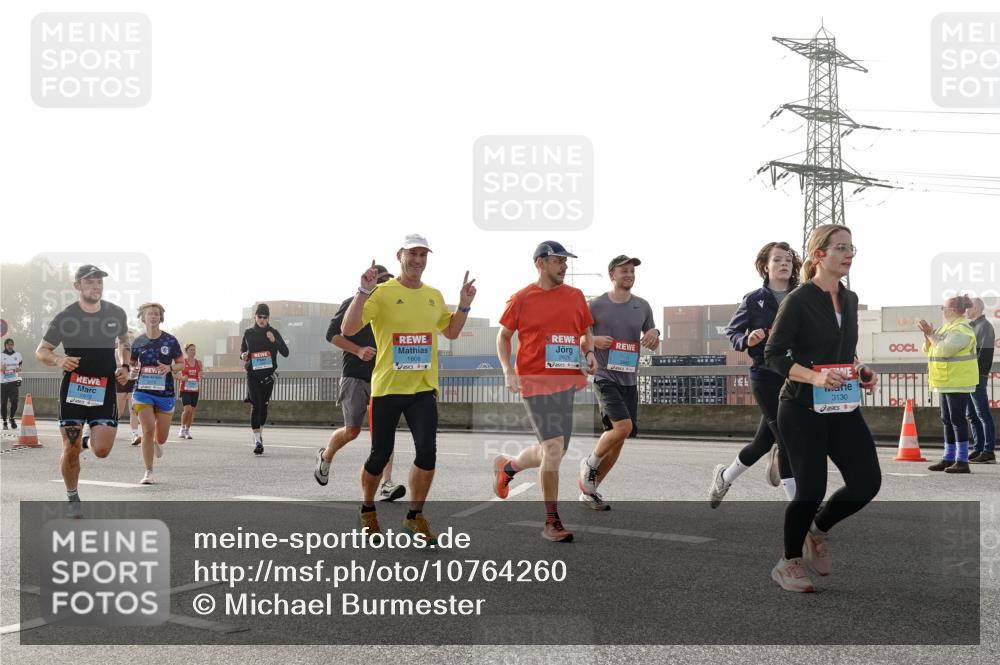 03.10.2026 - Köhlbrandbrückenlauf Michael Burmester http://msf.ph/oto/10764260 03.10.2026 09:16:56 Position 3 2970, 1808, 3130 meine-sportfotos.de