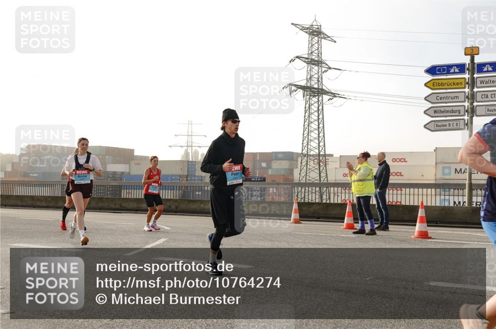 03.10.2026 - Köhlbrandbrückenlauf Michael Burmester http://msf.ph/oto/10764274 03.10.2026 09:16:59 Position 3 1304 meine-sportfotos.de