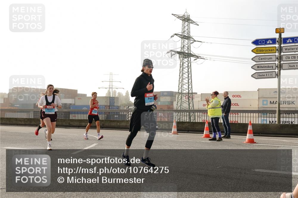 03.10.2026 - Köhlbrandbrückenlauf Michael Burmester http://msf.ph/oto/10764275 03.10.2026 09:16:59 Position 3 1304, 3 meine-sportfotos.de