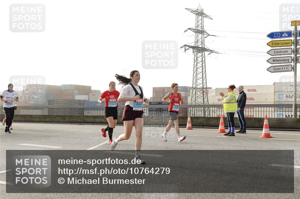 03.10.2026 - Köhlbrandbrückenlauf Michael Burmester http://msf.ph/oto/10764279 03.10.2026 09:17:00 Position 3 2081, 3 meine-sportfotos.de
