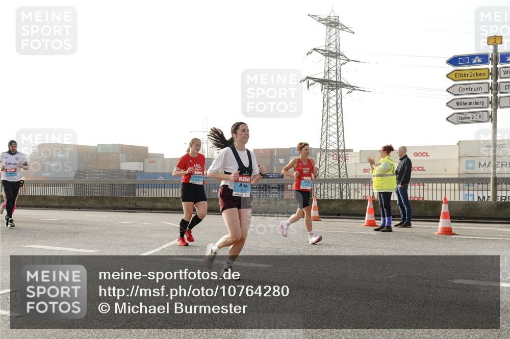 03.10.2026 - Köhlbrandbrückenlauf Michael Burmester http://msf.ph/oto/10764280 03.10.2026 09:17:00 Position 3 3 meine-sportfotos.de