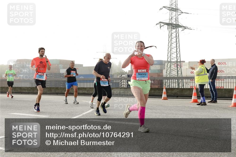 03.10.2026 - Köhlbrandbrückenlauf Michael Burmester http://msf.ph/oto/10764291 03.10.2026 09:17:04 Position 3 9, 2759 meine-sportfotos.de