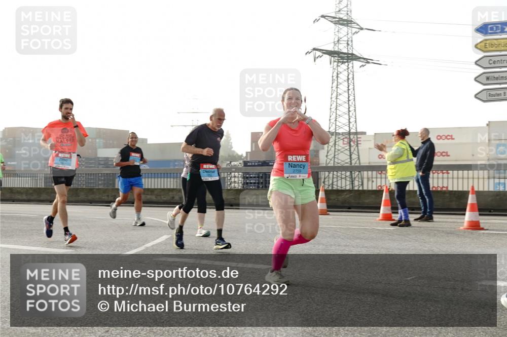 03.10.2026 - Köhlbrandbrückenlauf Michael Burmester http://msf.ph/oto/10764292 03.10.2026 09:17:04 Position 3 2759 meine-sportfotos.de