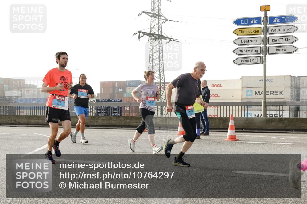 03.10.2026 - Köhlbrandbrückenlauf Michael Burmester http://msf.ph/oto/10764297 03.10.2026 09:17:05 Position 3 1842, 1534, 3 meine-sportfotos.de