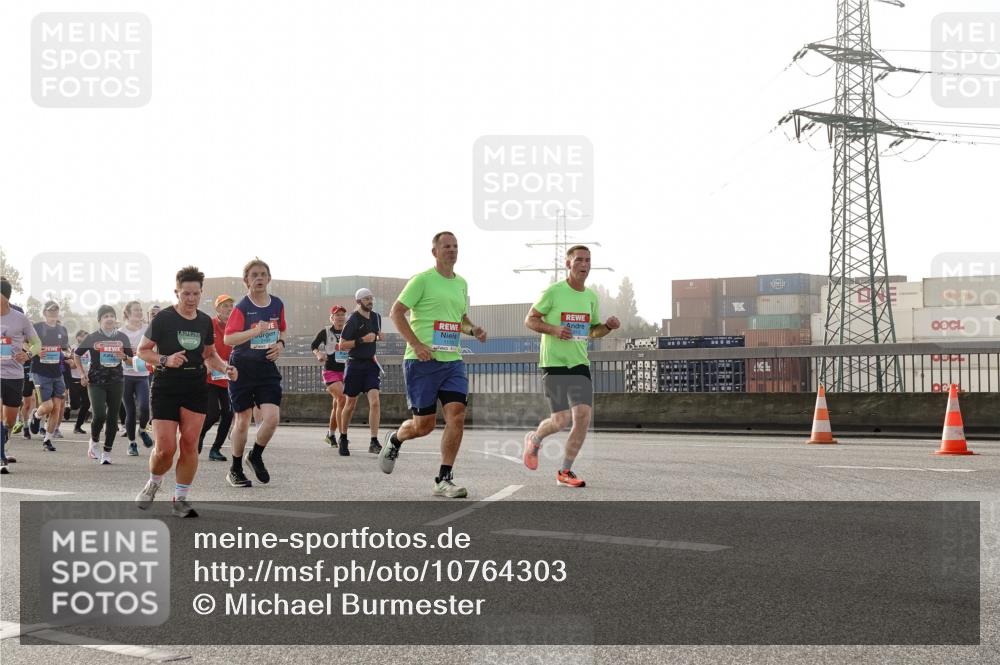 03.10.2026 - Köhlbrandbrückenlauf Michael Burmester http://msf.ph/oto/10764303 03.10.2026 09:17:08 Position 3  meine-sportfotos.de