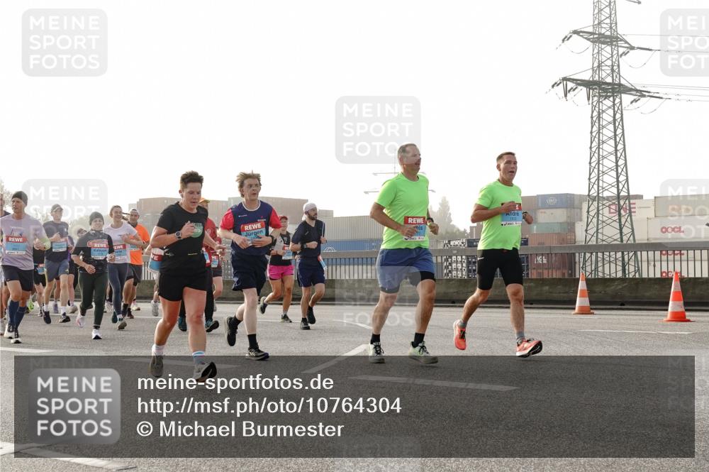03.10.2026 - Köhlbrandbrückenlauf Michael Burmester http://msf.ph/oto/10764304 03.10.2026 09:17:08 Position 3  meine-sportfotos.de
