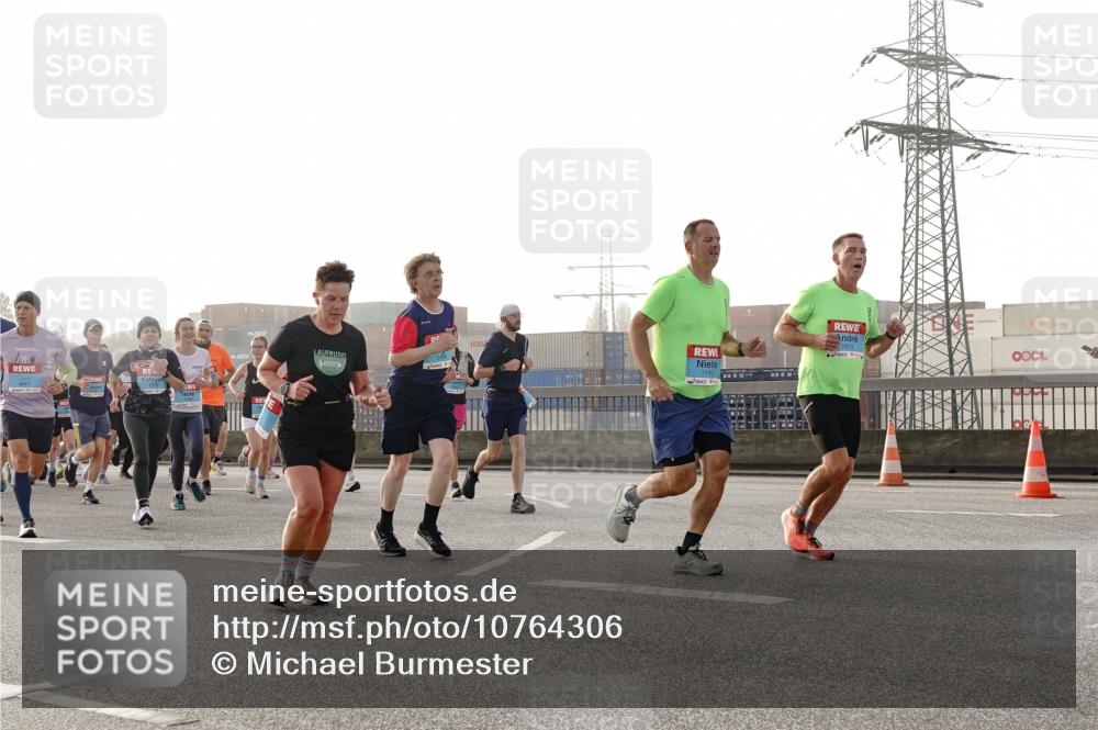 03.10.2026 - Köhlbrandbrückenlauf Michael Burmester http://msf.ph/oto/10764306 03.10.2026 09:17:08 Position 3 1170, 1813 meine-sportfotos.de