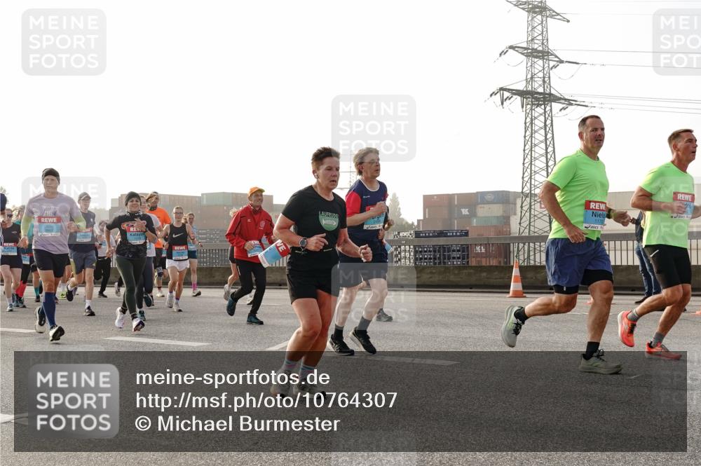 03.10.2026 - Köhlbrandbrückenlauf Michael Burmester http://msf.ph/oto/10764307 03.10.2026 09:17:09 Position 3 1170 meine-sportfotos.de
