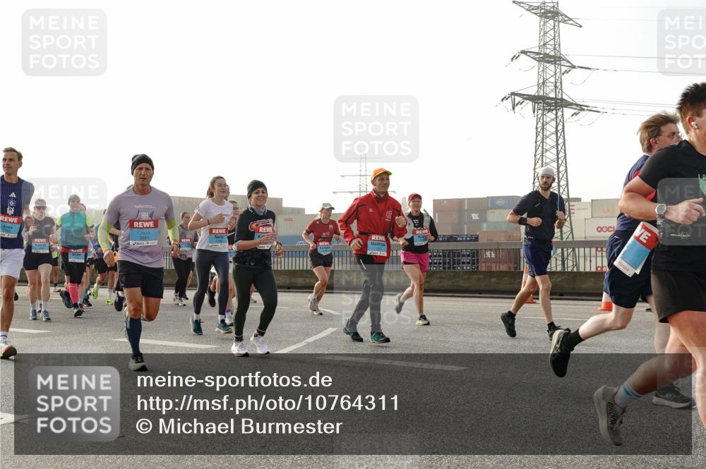 03.10.2026 - Köhlbrandbrückenlauf Michael Burmester http://msf.ph/oto/10764311 03.10.2026 09:17:10 Position 3 1207, 5 meine-sportfotos.de