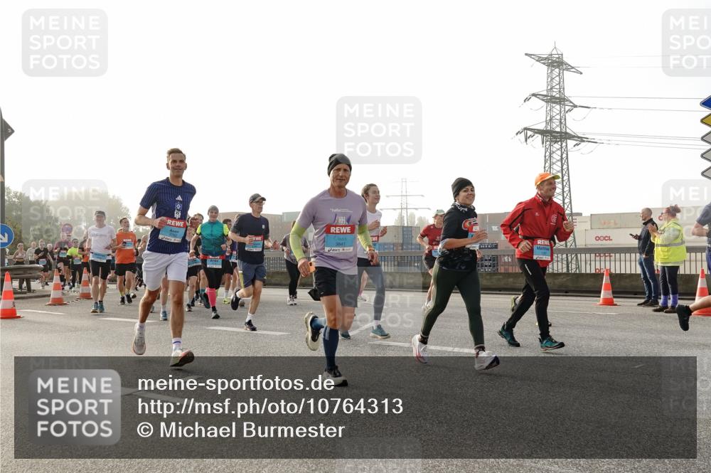03.10.2026 - Köhlbrandbrückenlauf Michael Burmester http://msf.ph/oto/10764313 03.10.2026 09:17:11 Position 3 3762, 3841 meine-sportfotos.de