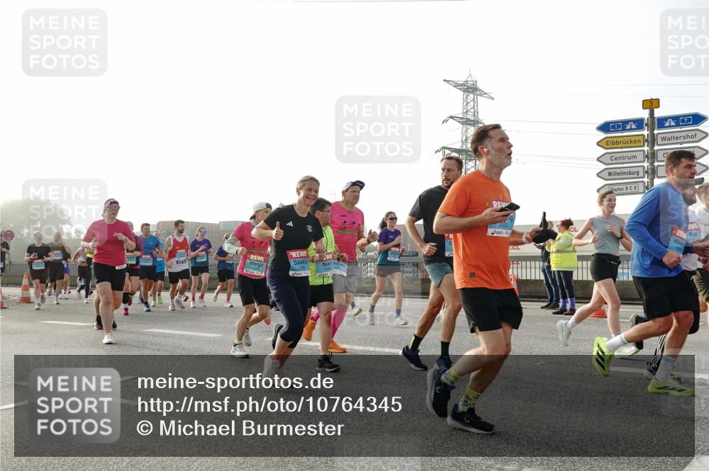03.10.2026 - Köhlbrandbrückenlauf Michael Burmester http://msf.ph/oto/10764345 03.10.2026 09:17:15 Position 3 3, 1019 meine-sportfotos.de