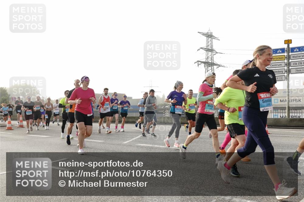 03.10.2026 - Köhlbrandbrückenlauf Michael Burmester http://msf.ph/oto/10764350 03.10.2026 09:17:16 Position 3  meine-sportfotos.de