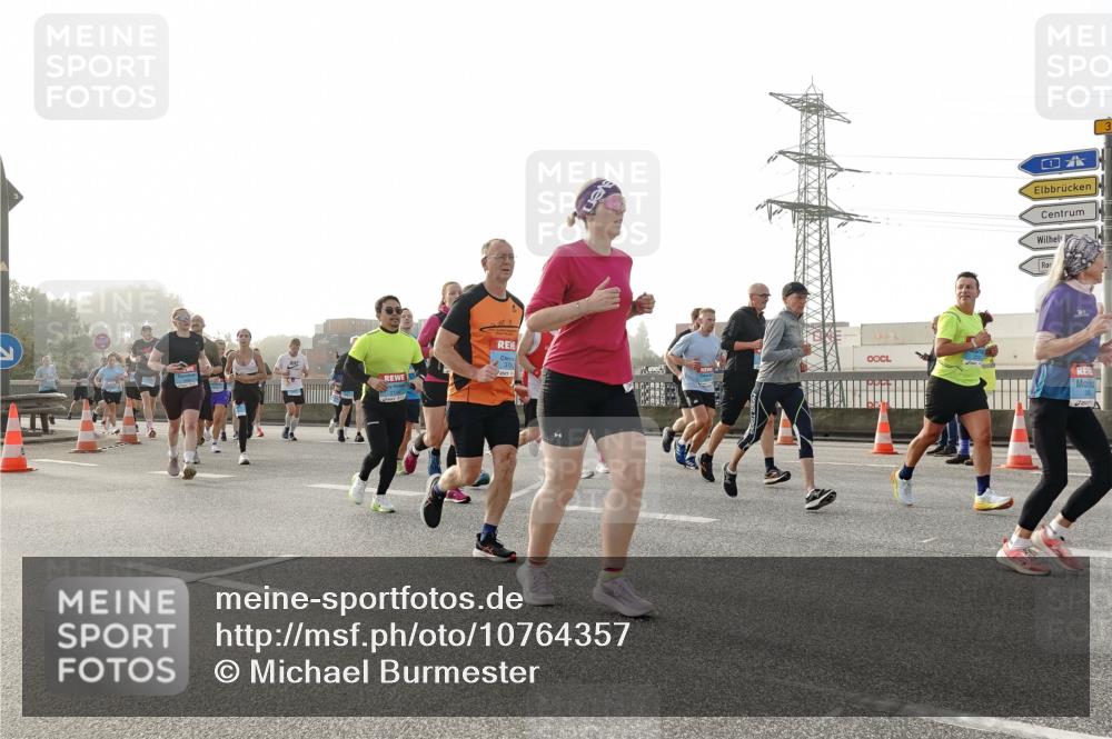 03.10.2026 - Köhlbrandbrückenlauf Michael Burmester http://msf.ph/oto/10764357 03.10.2026 09:17:17 Position 3  meine-sportfotos.de
