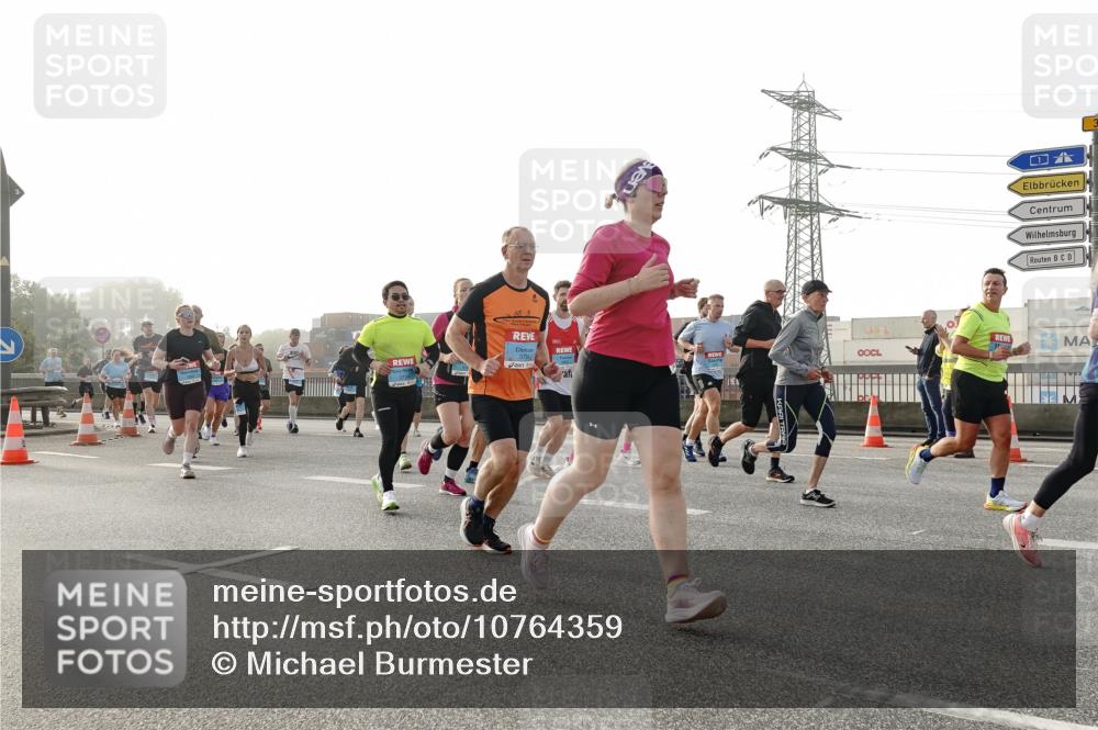 03.10.2026 - Köhlbrandbrückenlauf Michael Burmester http://msf.ph/oto/10764359 03.10.2026 09:17:17 Position 3 3759 meine-sportfotos.de