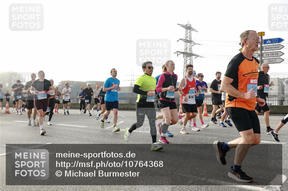 03.10.2026 - Köhlbrandbrückenlauf Michael Burmester http://msf.ph/oto/10764368 03.10.2026 09:17:18 Position 3 2742 meine-sportfotos.de