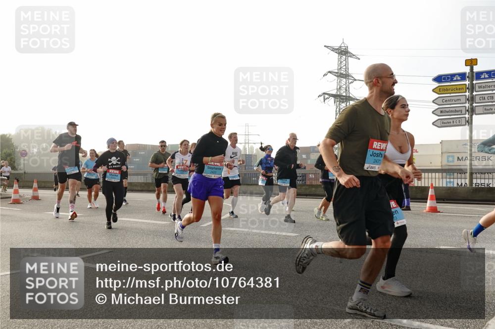 03.10.2026 - Köhlbrandbrückenlauf Michael Burmester http://msf.ph/oto/10764381 03.10.2026 09:17:20 Position 3 2420, 2477 meine-sportfotos.de