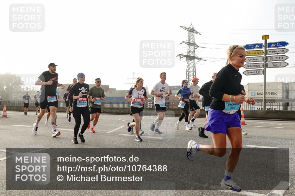 03.10.2026 - Köhlbrandbrückenlauf Michael Burmester http://msf.ph/oto/10764388 03.10.2026 09:17:21 Position 3 2054, 3, 2420 meine-sportfotos.de