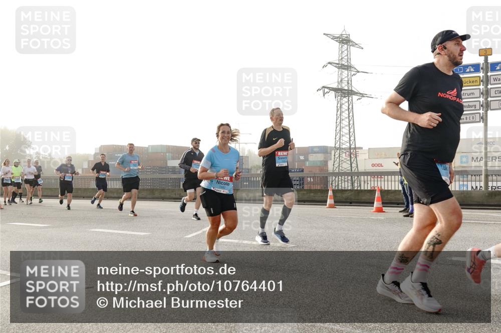 03.10.2026 - Köhlbrandbrückenlauf Michael Burmester http://msf.ph/oto/10764401 03.10.2026 09:17:23 Position 3 1482, 3 meine-sportfotos.de