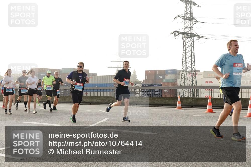 03.10.2026 - Köhlbrandbrückenlauf Michael Burmester http://msf.ph/oto/10764414 03.10.2026 09:17:26 Position 3 3768 meine-sportfotos.de