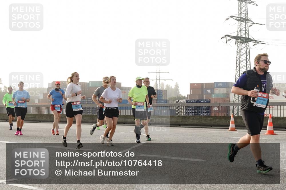 03.10.2026 - Köhlbrandbrückenlauf Michael Burmester http://msf.ph/oto/10764418 03.10.2026 09:17:28 Position 3 2735 meine-sportfotos.de