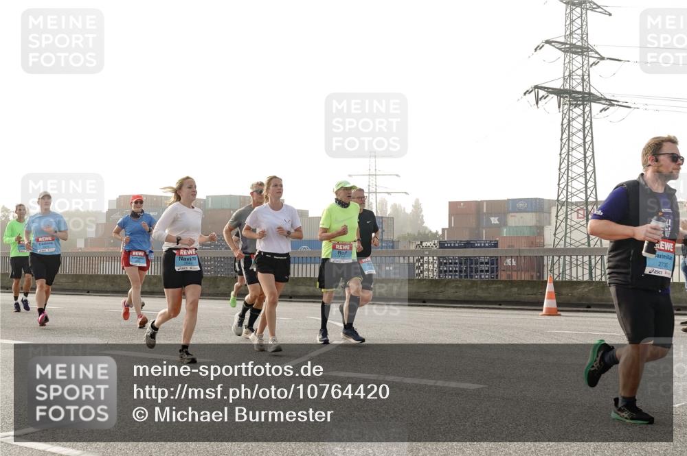 03.10.2026 - Köhlbrandbrückenlauf Michael Burmester http://msf.ph/oto/10764420 03.10.2026 09:17:28 Position 3 2735 meine-sportfotos.de