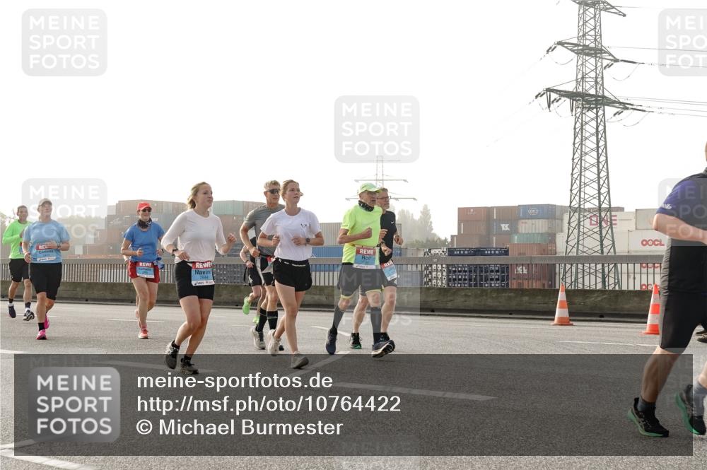 03.10.2026 - Köhlbrandbrückenlauf Michael Burmester http://msf.ph/oto/10764422 03.10.2026 09:17:28 Position 3  meine-sportfotos.de