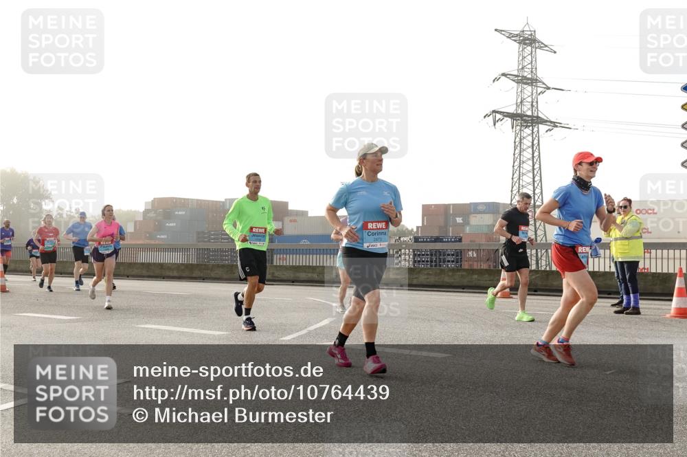 03.10.2026 - Köhlbrandbrückenlauf Michael Burmester http://msf.ph/oto/10764439 03.10.2026 09:17:30 Position 3 5, 2473 meine-sportfotos.de