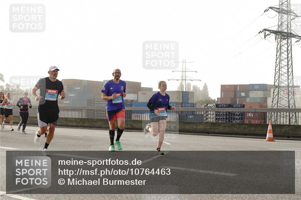 03.10.2026 - Köhlbrandbrückenlauf Michael Burmester http://msf.ph/oto/10764463 03.10.2026 09:17:36 Position 3  meine-sportfotos.de