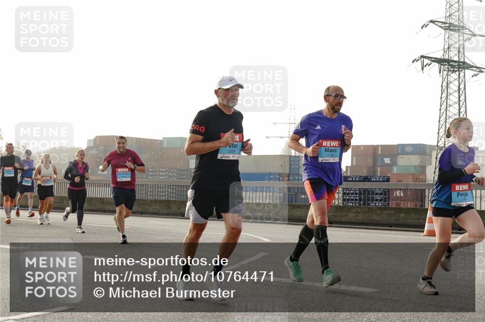 03.10.2026 - Köhlbrandbrückenlauf Michael Burmester http://msf.ph/oto/10764471 03.10.2026 09:17:37 Position 3 2559, 1181, 1184 meine-sportfotos.de