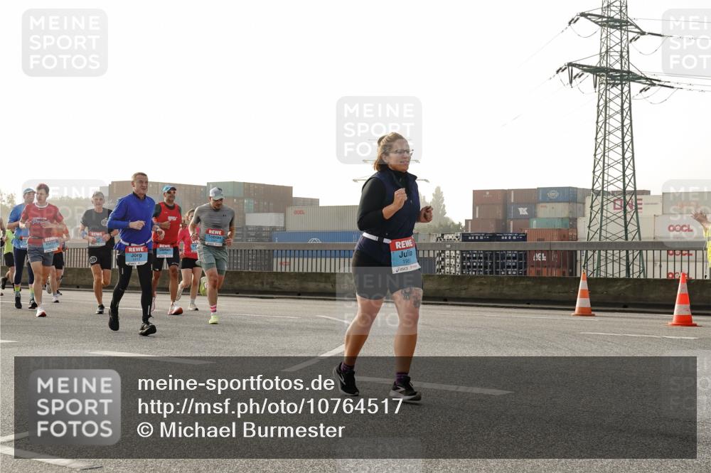 03.10.2026 - Köhlbrandbrückenlauf Michael Burmester http://msf.ph/oto/10764517 03.10.2026 09:17:45 Position 3 1955 meine-sportfotos.de