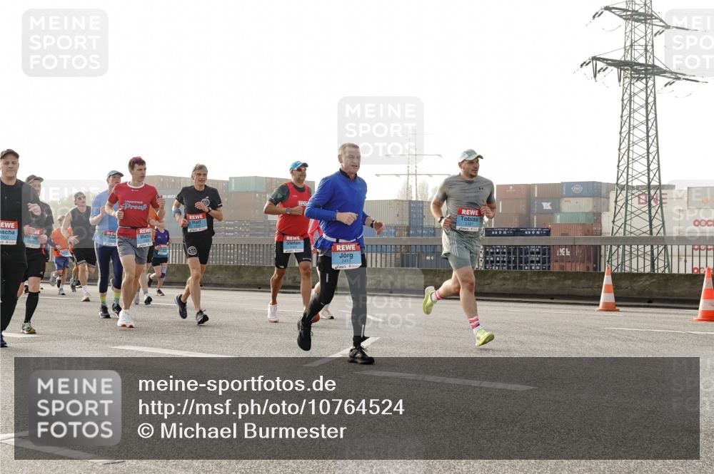 03.10.2026 - Köhlbrandbrückenlauf Michael Burmester http://msf.ph/oto/10764524 03.10.2026 09:17:46 Position 3 2413 meine-sportfotos.de