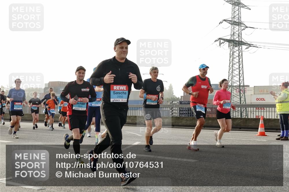 03.10.2026 - Köhlbrandbrückenlauf Michael Burmester http://msf.ph/oto/10764531 03.10.2026 09:17:48 Position 3 2849, 2950 meine-sportfotos.de