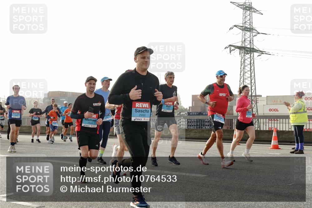 03.10.2026 - Köhlbrandbrückenlauf Michael Burmester http://msf.ph/oto/10764533 03.10.2026 09:17:48 Position 3 2849, 2950 meine-sportfotos.de