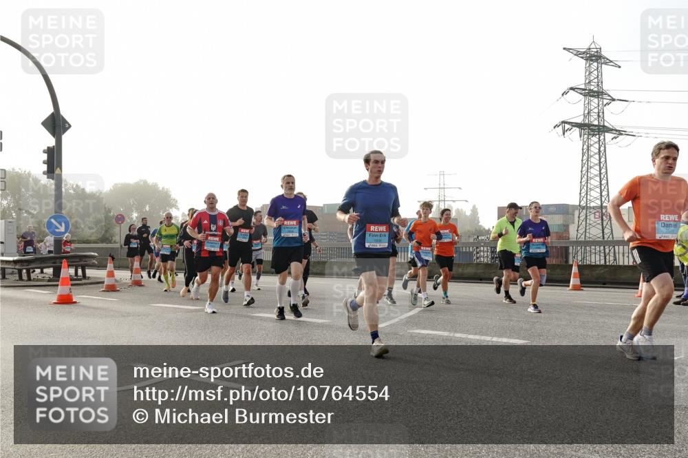 03.10.2026 - Köhlbrandbrückenlauf Michael Burmester http://msf.ph/oto/10764554 03.10.2026 09:17:50 Position 3 1836, 2511 meine-sportfotos.de