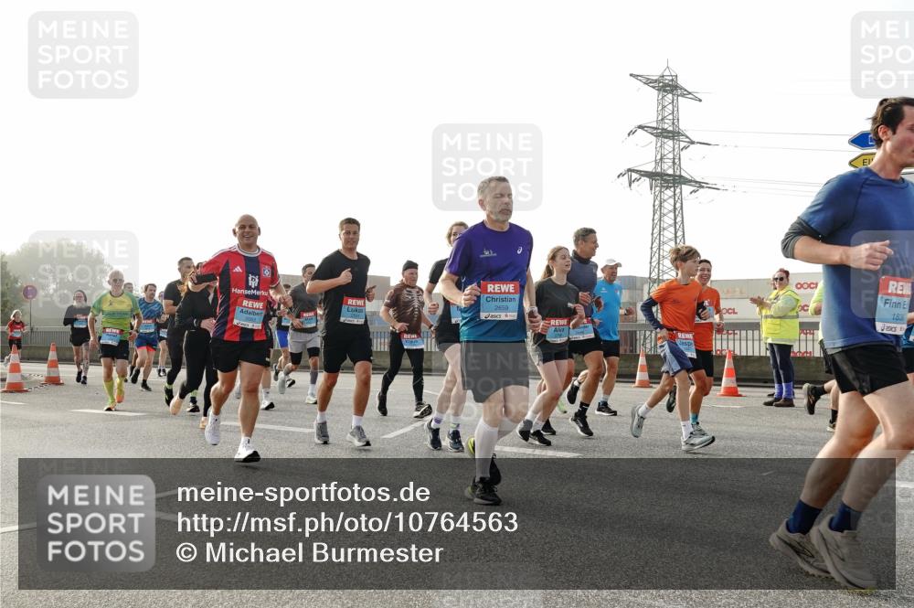 03.10.2026 - Köhlbrandbrückenlauf Michael Burmester http://msf.ph/oto/10764563 03.10.2026 09:17:52 Position 3 2659, 183 meine-sportfotos.de