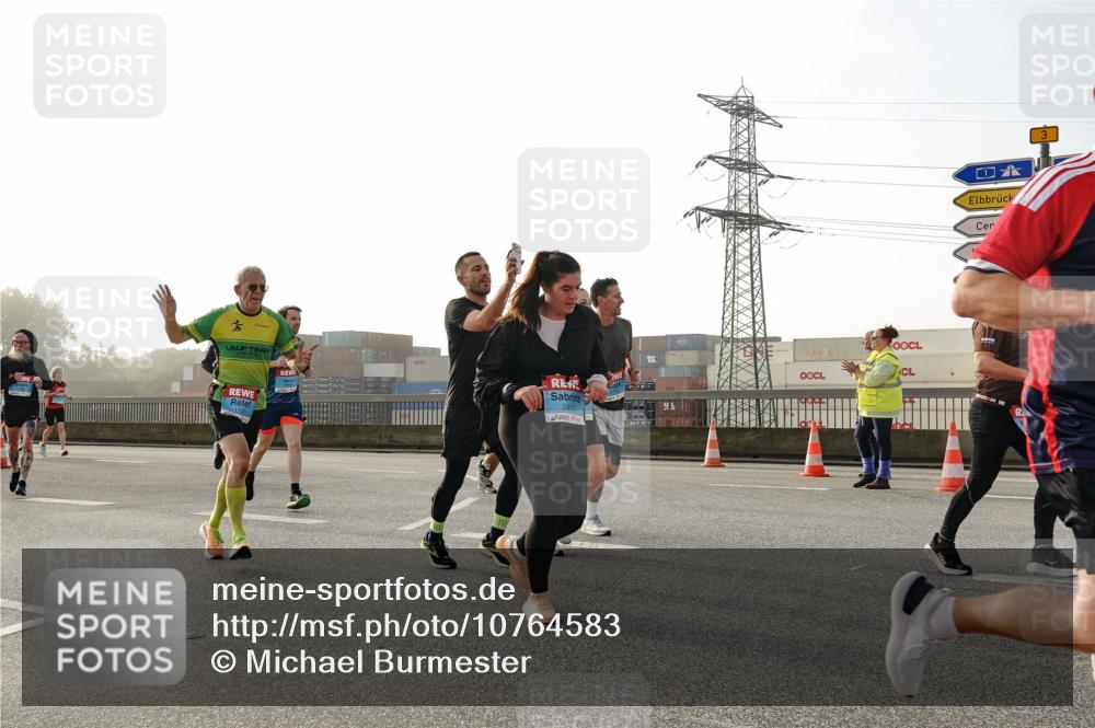 03.10.2026 - Köhlbrandbrückenlauf Michael Burmester http://msf.ph/oto/10764583 03.10.2026 09:17:54 Position 3 2412 meine-sportfotos.de
