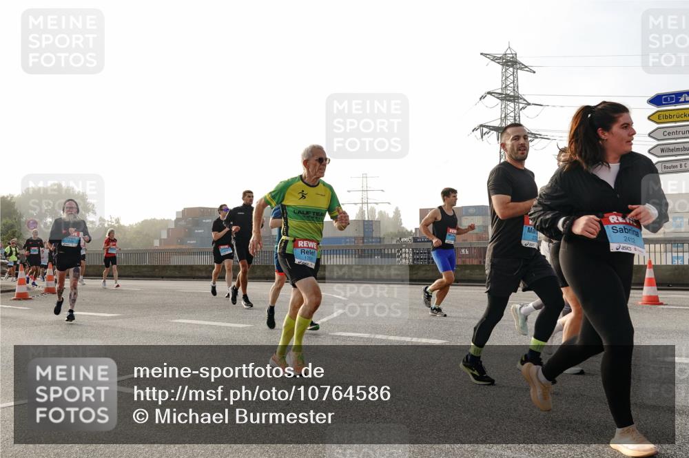 03.10.2026 - Köhlbrandbrückenlauf Michael Burmester http://msf.ph/oto/10764586 03.10.2026 09:17:54 Position 3 2412 meine-sportfotos.de