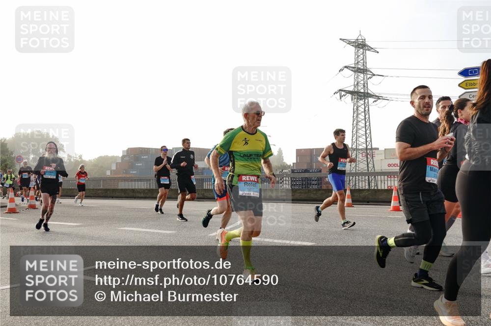 03.10.2026 - Köhlbrandbrückenlauf Michael Burmester http://msf.ph/oto/10764590 03.10.2026 09:17:55 Position 3 1201, 1 meine-sportfotos.de
