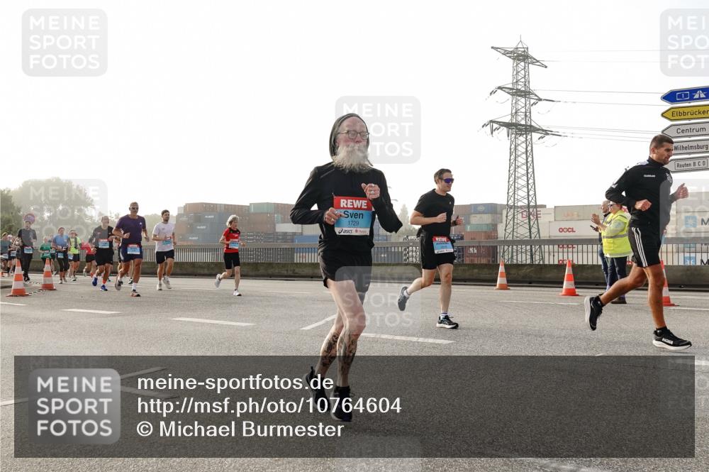 03.10.2026 - Köhlbrandbrückenlauf Michael Burmester http://msf.ph/oto/10764604 03.10.2026 09:17:57 Position 3 1729 meine-sportfotos.de