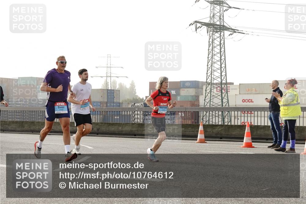 03.10.2026 - Köhlbrandbrückenlauf Michael Burmester http://msf.ph/oto/10764612 03.10.2026 09:17:59 Position 3 2404 meine-sportfotos.de