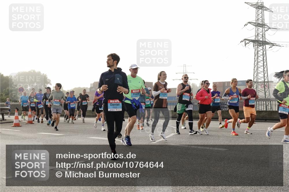 03.10.2026 - Köhlbrandbrückenlauf Michael Burmester http://msf.ph/oto/10764644 03.10.2026 09:18:03 Position 3 2522, 1879 meine-sportfotos.de